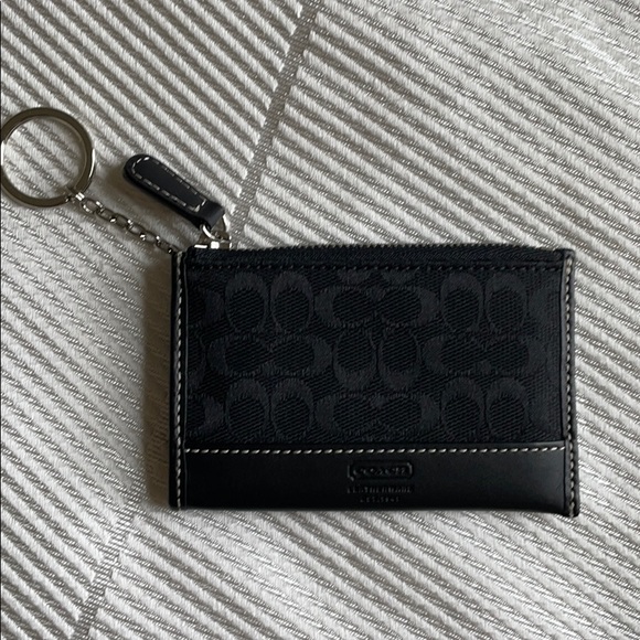 Coach monogram card case with key chain - Picture 2 of 3